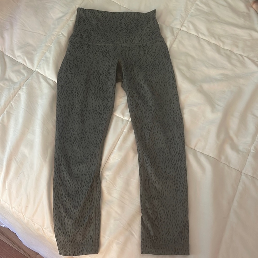 Lululemon leggings